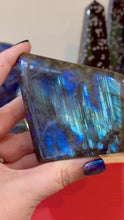 Load and play video in Gallery viewer, Labradorite
